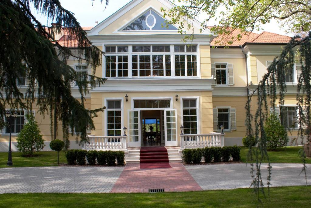 Château Visz Ngoại thất bức ảnh